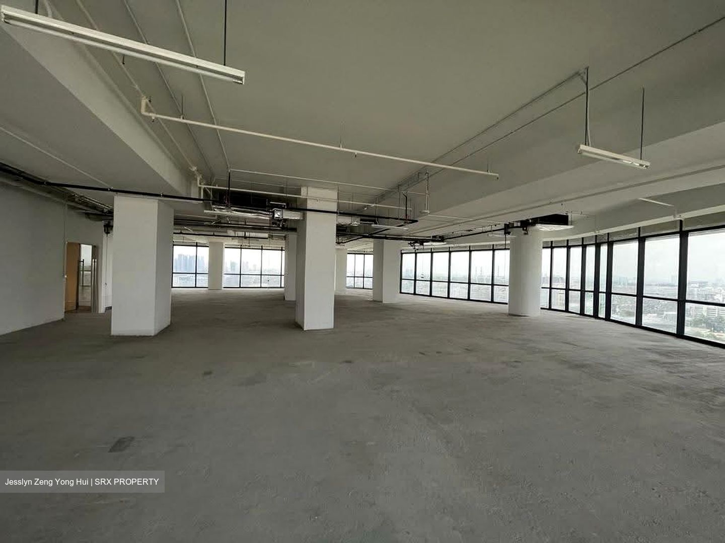 Woods Square (D25), Office #553301701